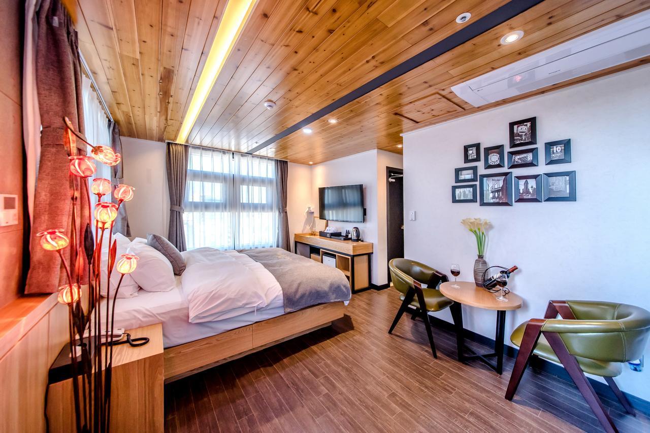 Jeju Hertz Hotel Экстерьер фото