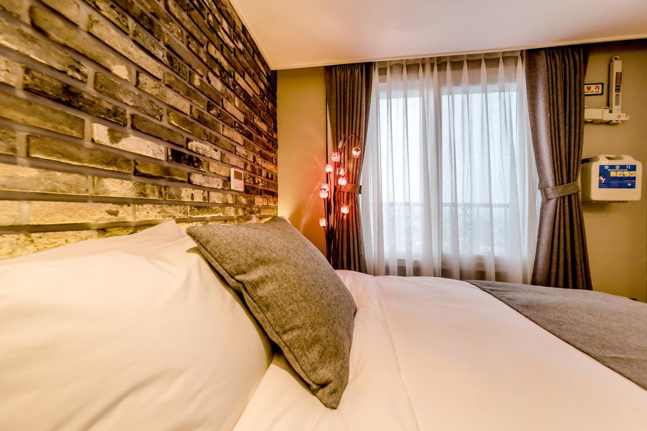 Jeju Hertz Hotel Экстерьер фото