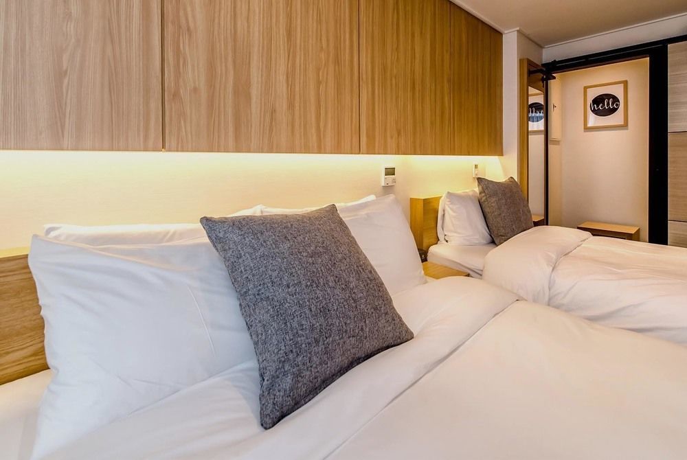 Jeju Hertz Hotel Экстерьер фото