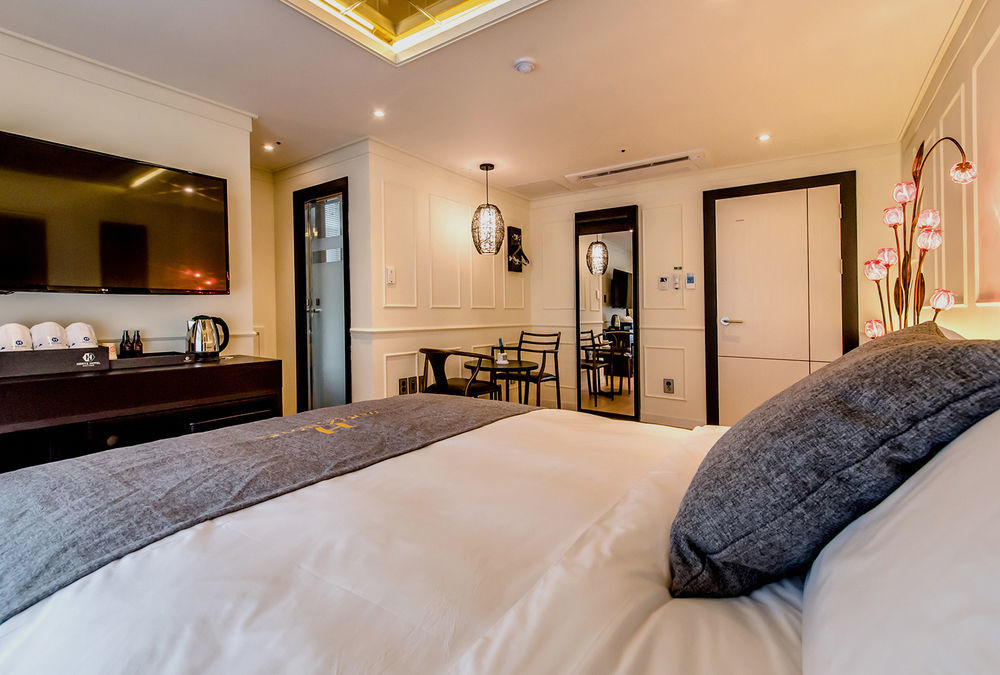 Jeju Hertz Hotel Экстерьер фото