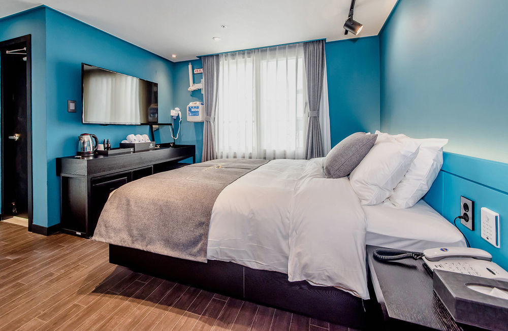 Jeju Hertz Hotel Экстерьер фото